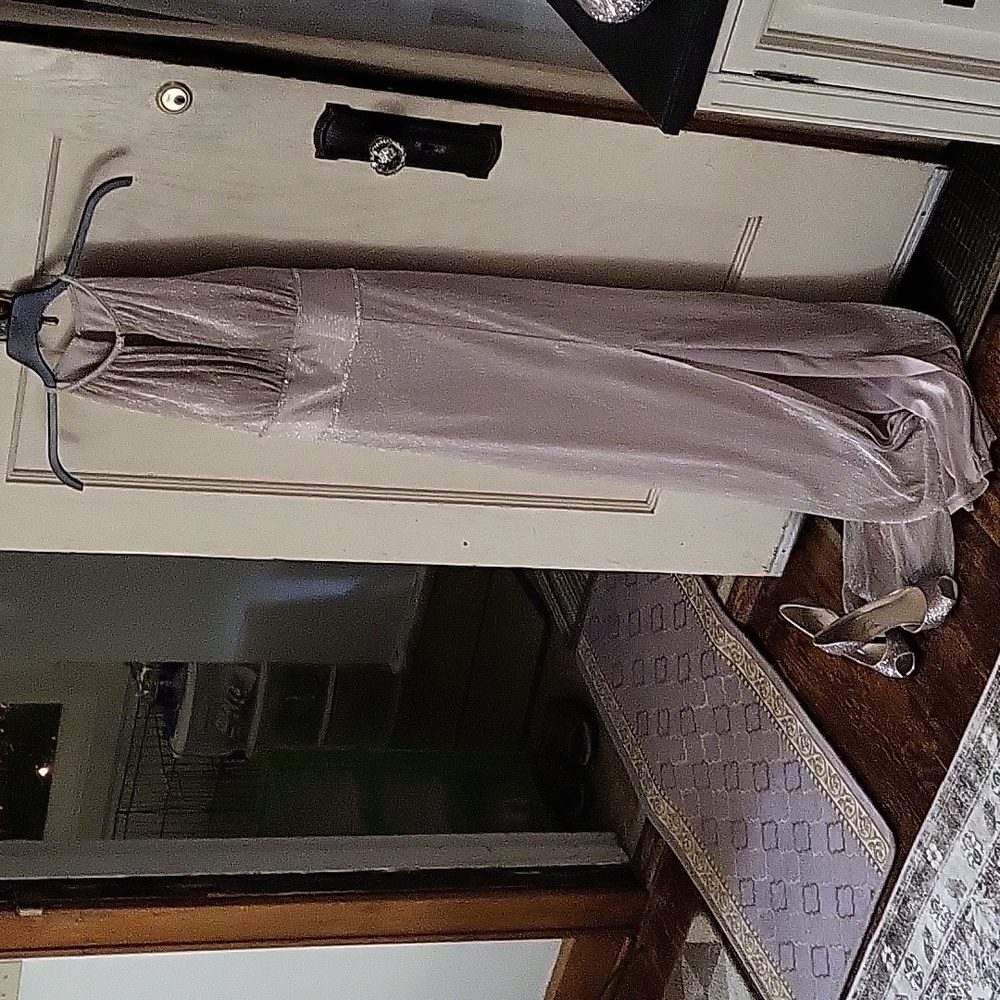 BEAUTIFUL DRESS GOWN OLEG CASSINI